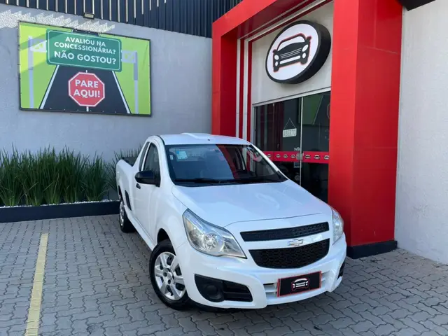 Carro Chevrolet Montana 2018 LS 1.4 (Flex)