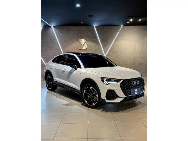 Carro Audi Q3 2023 Performance Black 2.0