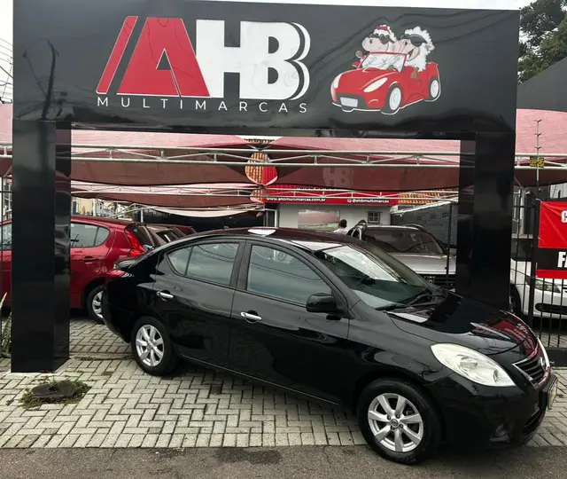 Carro Nissan Versa 2013 1.6 16V SL (Flex)