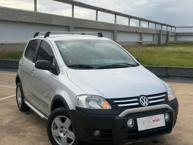 Carro Volkswagen CrossFox 2006 1.6 (Flex)