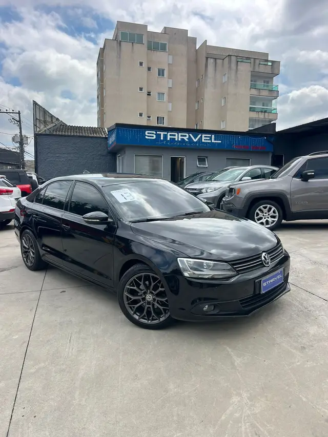 Carro Volkswagen Jetta 2013 2.0 Comfortline (Flex)