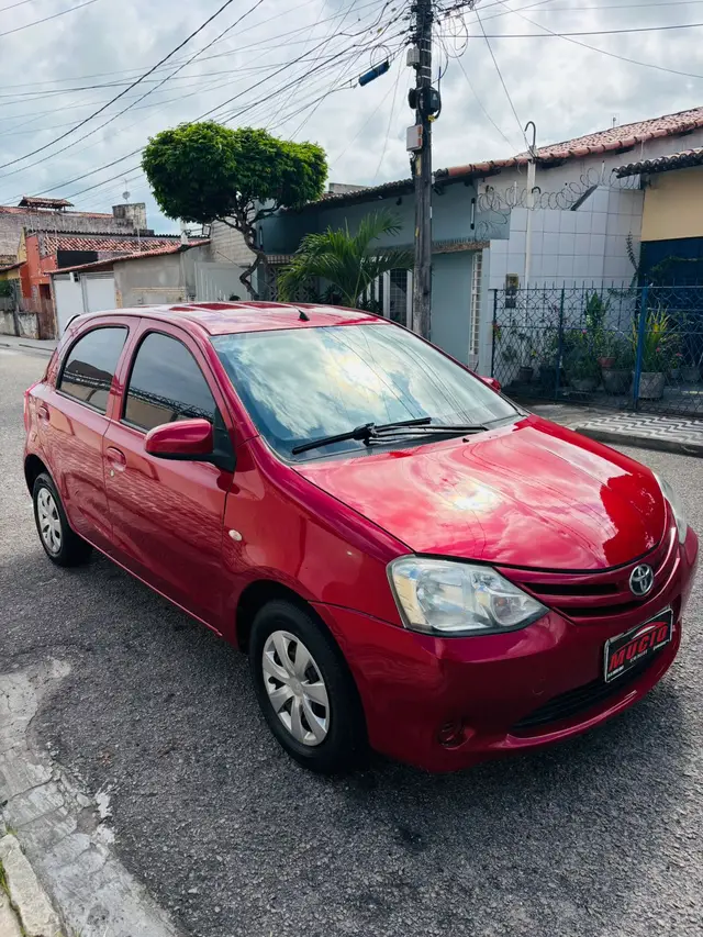 Carro Toyota Etios 2015 X 1.3 (Flex)