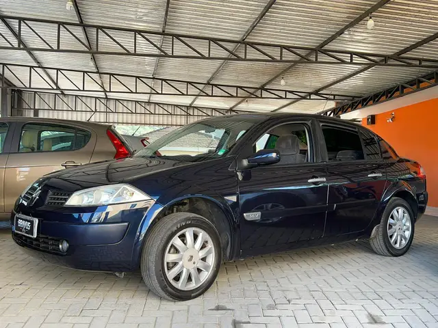 Carro Renault Megane Sedan 2011 Mégane Sedan Dynamique 1.6 16V (flex)