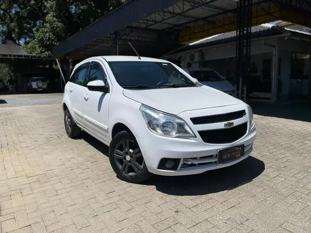 Carro Chevrolet Agile 2011 LT 1.4 8V (Flex)