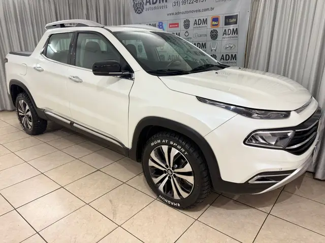 Carro Fiat Toro 2023 Volcano 2.0 TDI 4x4 (Aut)