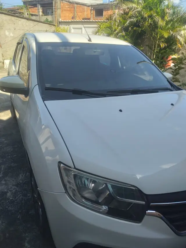 Carro Renault Logan 2020 Life 1.0 12V SCe (Flex)