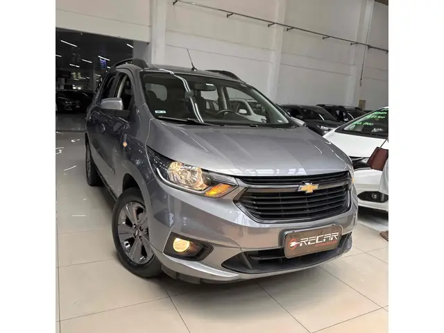 Carro Chevrolet Spin 2023 LS 1.8