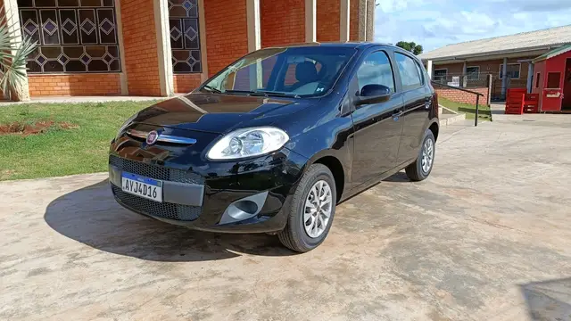 Carro Fiat Palio 2015 Attractive 1.0 Evo (Flex)
