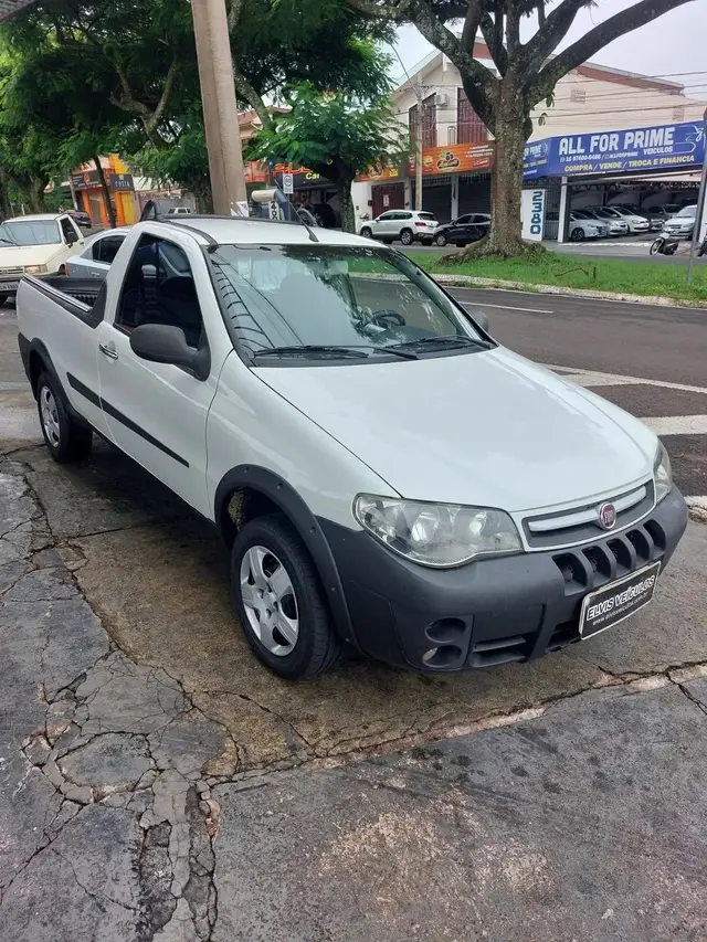 Carro Fiat Strada 2011 Fire 1.4 (Flex)