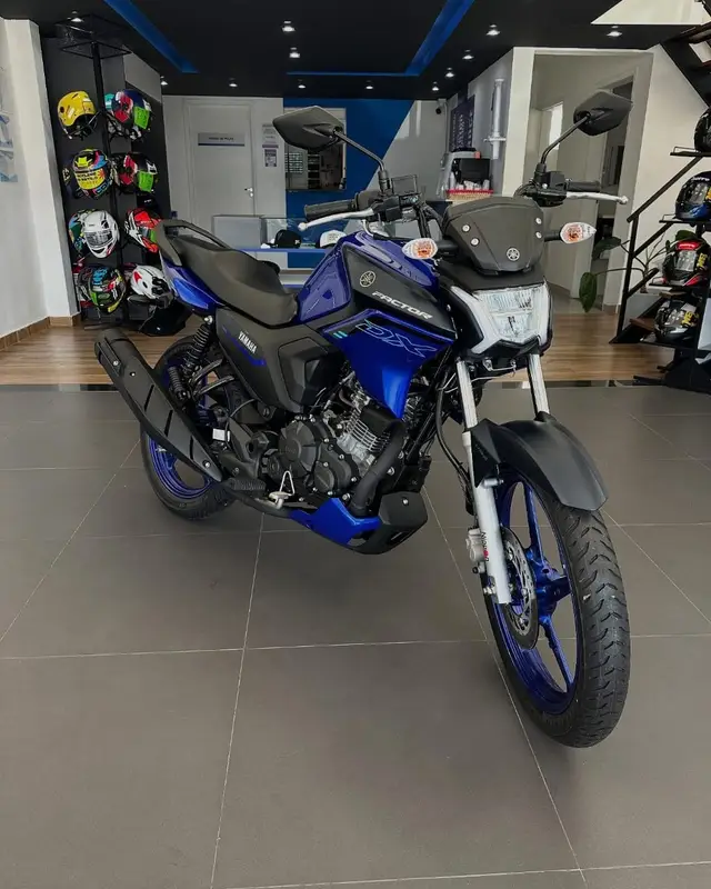 Moto Yamaha YBR 150 Factor 2025 DX