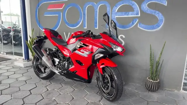 Moto Kawasaki Ninja 2021 400