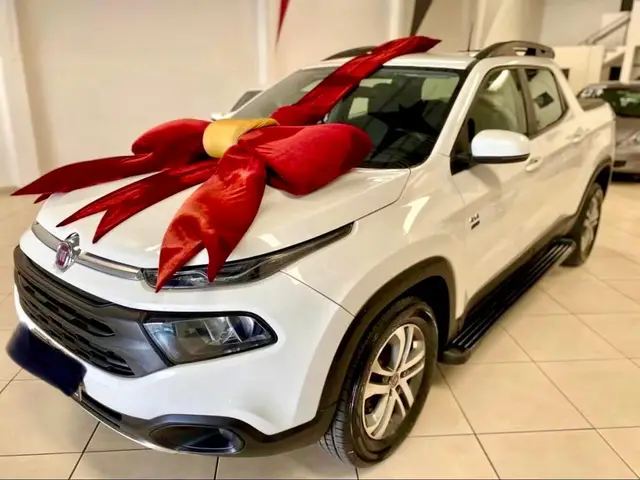Carro Fiat Toro 2017 Freedom 2.0 diesel MT6 4x4