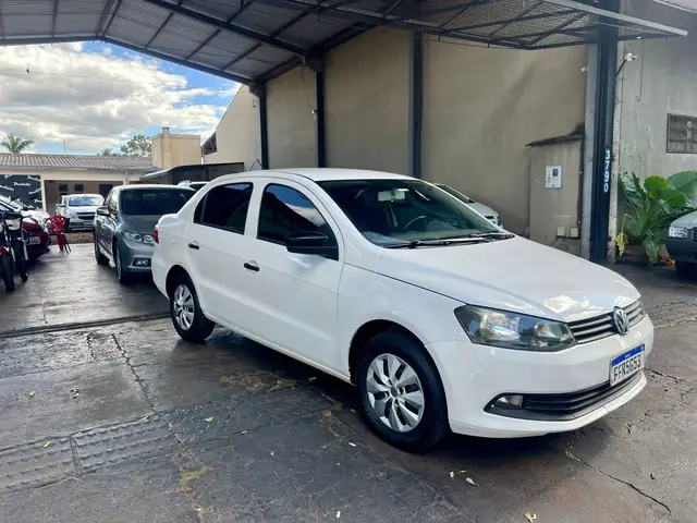 Carro Volkswagen Voyage 2013 1.6 VHT City (Flex)
