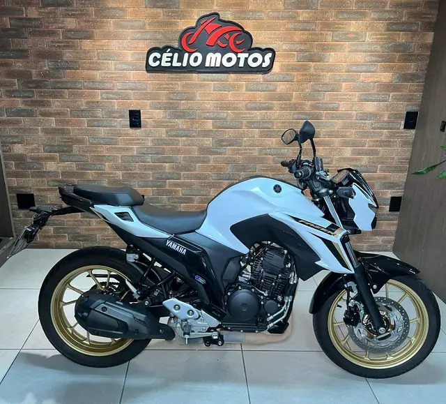 Moto Yamaha Fazer FZ25 2025 ABS