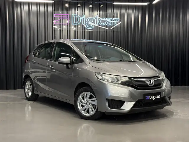 Carro Honda Fit 2016 1.5 16v LX CVT (Flex)