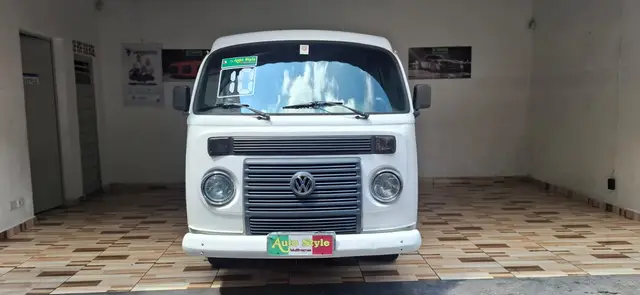 Carro Volkswagen Kombi 2010 Standard 1.4 (Flex)