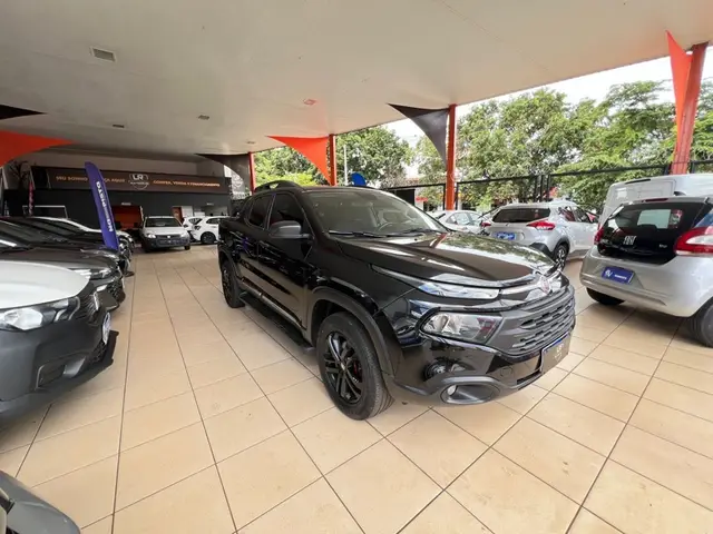 Carro Fiat Toro 2017 Freedom 1.8 AT6 4x2 (Flex)
