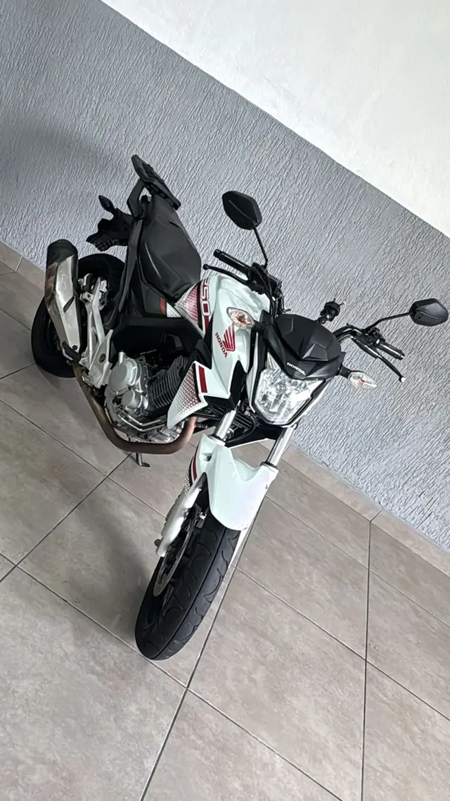 Moto Honda CB 250F Twister 2016 Standard