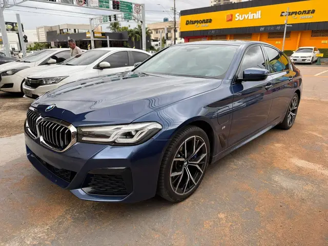 Carro BMW 530e 2021 M Sport 2.0 Turbo Híbrido (Aut)