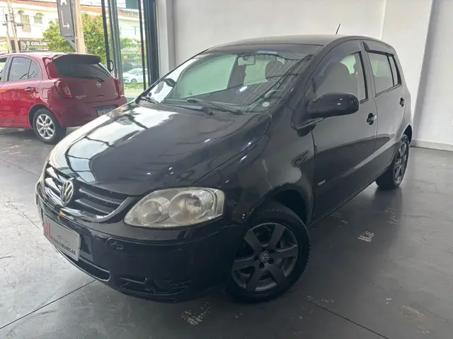 Carro Volkswagen Fox 2010 1.0 8V (Flex) 4p