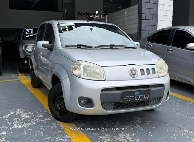 Carro Fiat Uno 2011 Vivace 1.0 8V (Flex) 4p