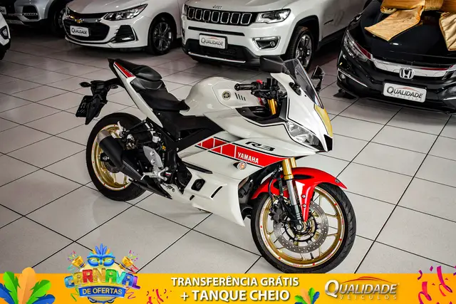 Moto Yamaha YZF R3 2023 World GP 60th Anniversary Edition