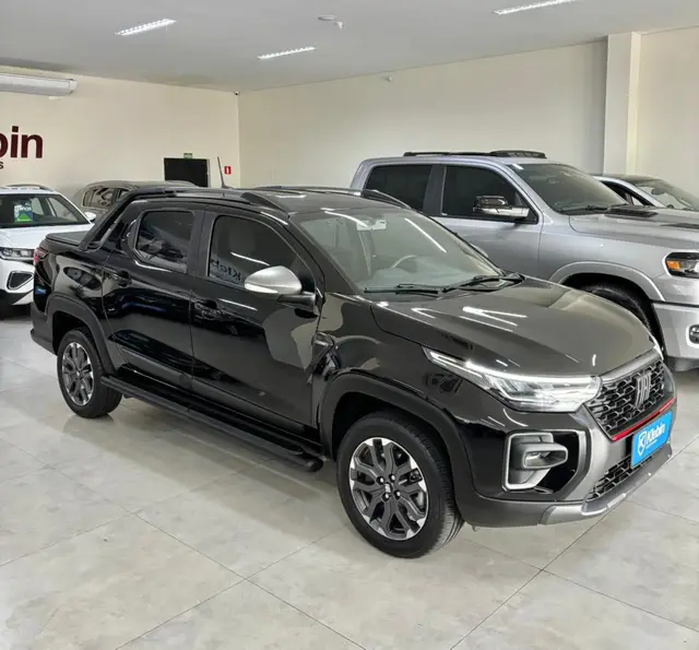 Carro Fiat Strada 2025 Ultra 1.0 Turbo