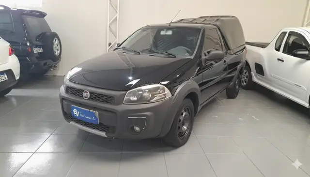Carro Fiat Strada 2015 Working 1.4 (Flex)