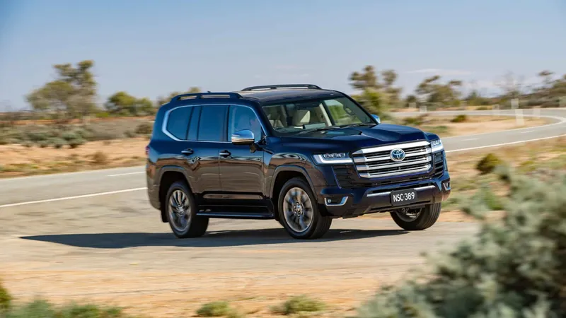 Toyota revive equipamento dos anos 90 para salvar seus SUVs de furtos 