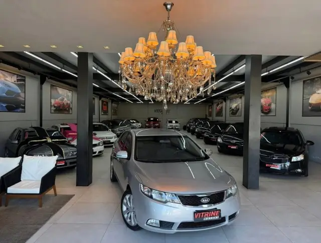 Carro Kia Cerato 2011 SX 1.6 16V 6vel