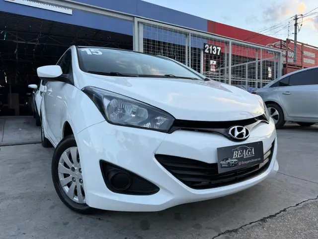 Carro Hyundai HB20S 2015 1.6 Comfort Plus (Flex)