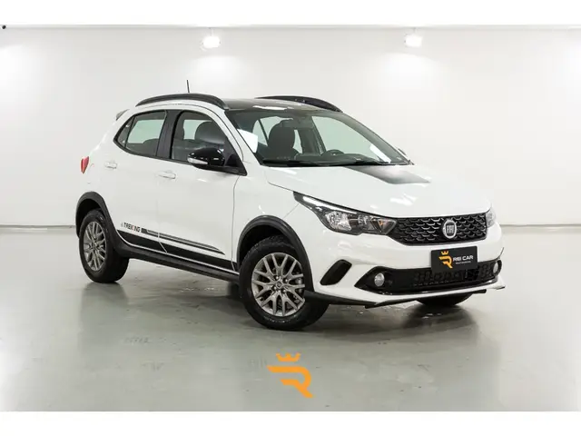 Carro Fiat Argo 2020 1.3 Trekking (Flex)