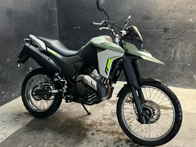 Moto Yamaha XTZ 250 Lander 2025 Connected