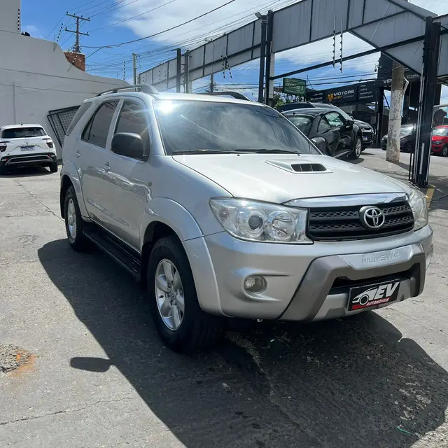 Carro Toyota Hilux SW4 2011 SRV 4x4 3.0 Turbo  (aut)