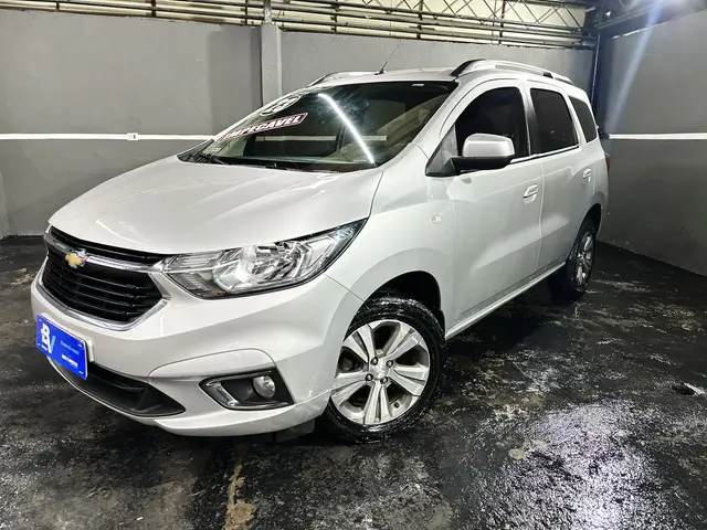 Carro Chevrolet Spin 2023 Premier 1.8 (Aut.)