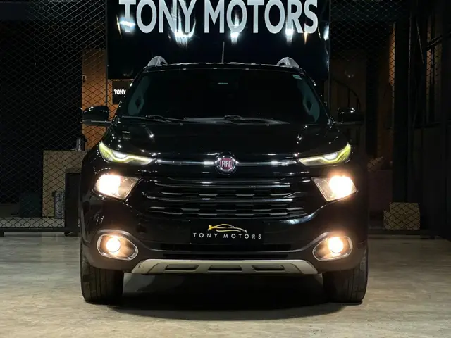 Carro Fiat Toro 2017 Volcano 2.0 diesel AT9 4x4