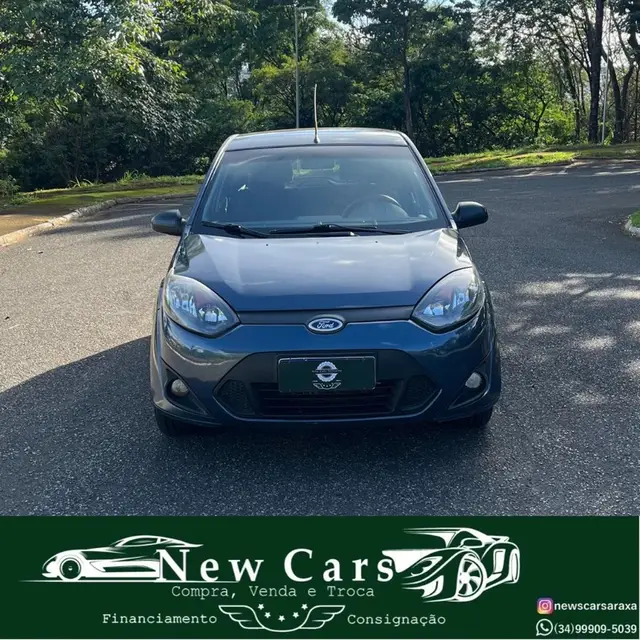 Carro Ford Fiesta Hatch 2011 1.0 (Flex)
