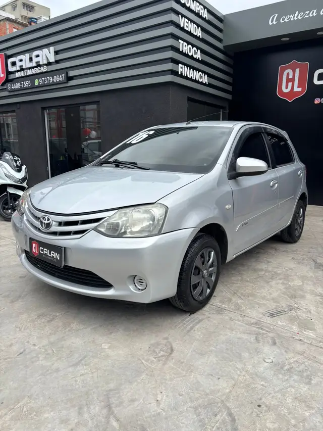 Carro Toyota Etios 2016 XS 1.5 (Flex)
