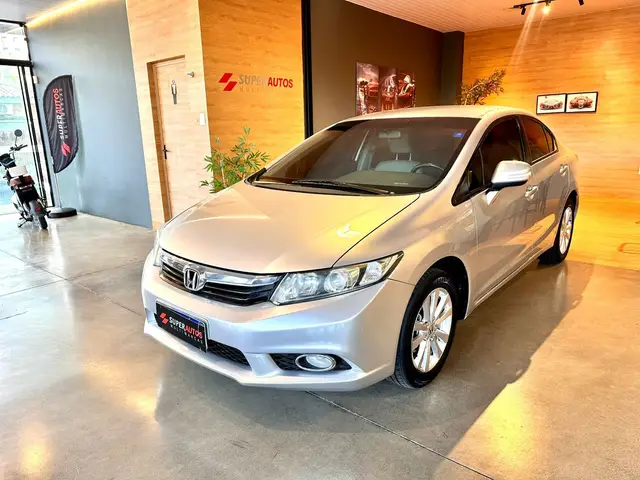 Carro Honda Civic 2014 New  LXR 2.0 i-VTEC (Aut) (Flex)