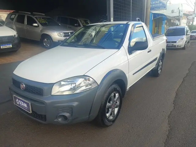 Carro Fiat Strada 2015 Working 1.4 (Flex)