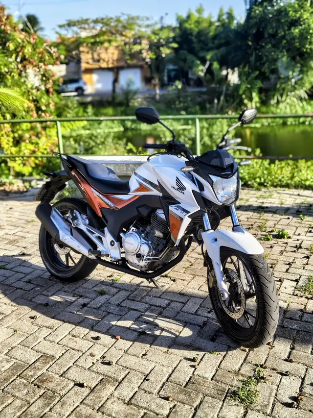 Moto Honda CB 250F Twister 2017 Standard