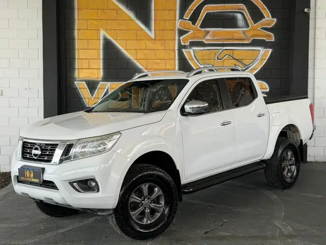 Carro Nissan Frontier 2017 2.3 TD CD LE 4x4 (Aut)