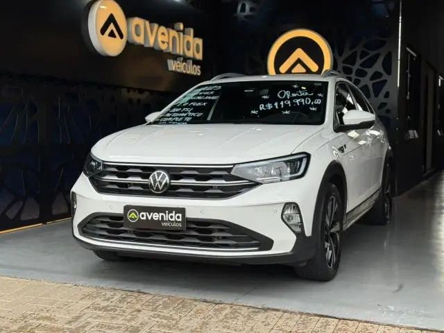 Carro Volkswagen Nivus 2023 Highline 200 TSI
