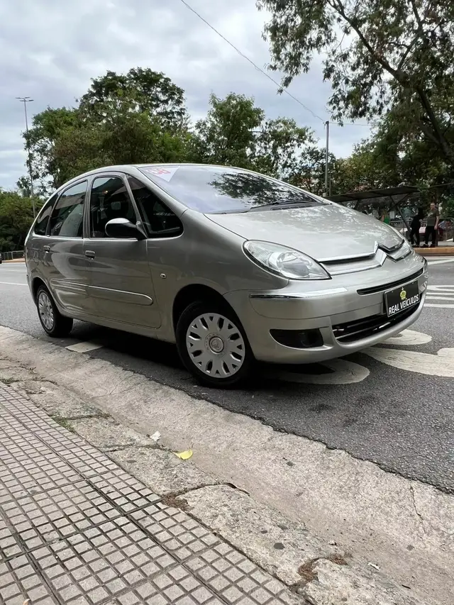 Carro Citroën Xsara Picasso 2008 GLX 1.6 16V (flex)