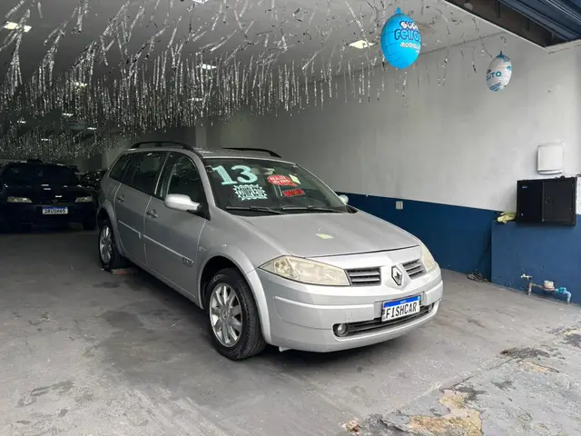 Carro Renault Megane Grand Tour 2013 Mégane Grand Tour Dynamique 1.6 16V (flex)