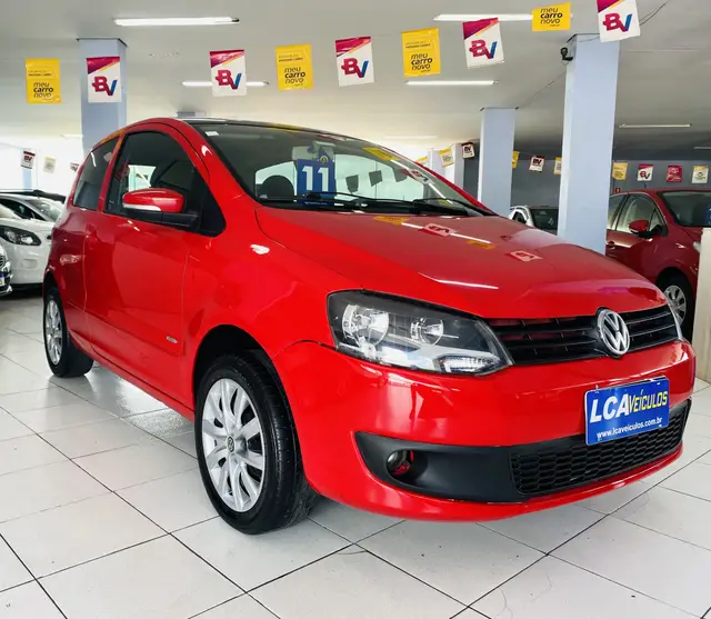 Carro Volkswagen Fox 2011 1.0 8V (Flex) 2p