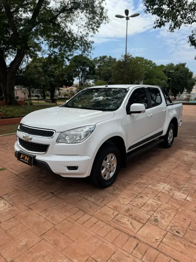 Carro Chevrolet S10 Cabine Dupla 2014 S10 2.4 LT 4x2 (Cab Dupla) (Flex)