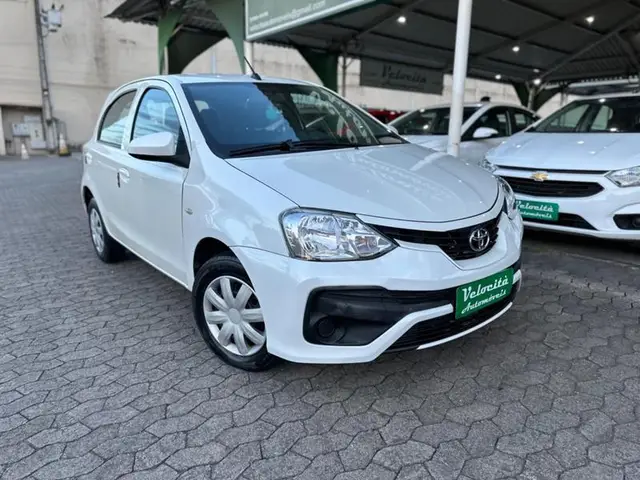 Carro Toyota Etios 2018 X 1.3 (Flex)