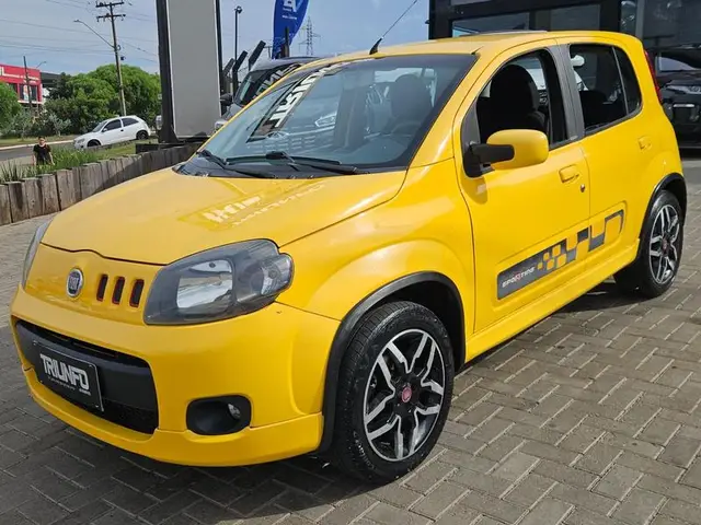 Carro Fiat Uno 2012 Sporting 1.4 8V (Flex) 4p