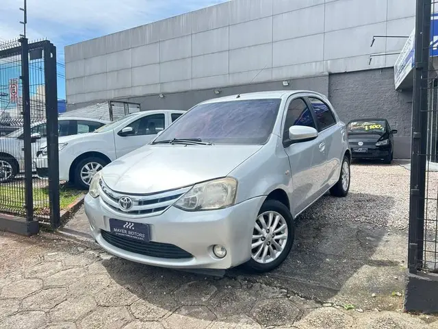 Carro Toyota Etios 2014 XLS 1.5 (Flex)